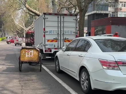 共享电动车咋刚有就消失了?坏了?#豹哥说真话 #邢台