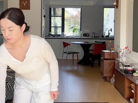 百练不如多拉伸❗️晨起拉伸一遍,抻筋拔骨真的太舒服了!#古法健身 #拉伸 #经络拉伸 #中式健身 #放松全身