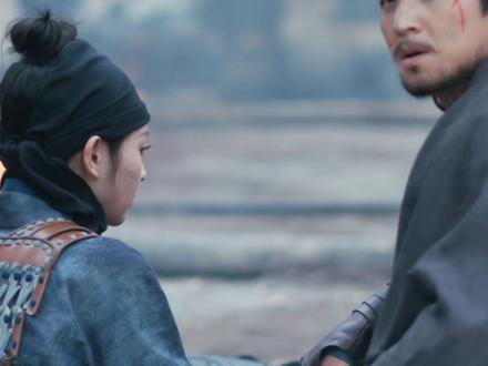 屠户女樊长玉替病弱夫君出征,一转头竟看见本该被她迷倒的软饭赘婿,正切回武安侯的战神大号,从战场迷雾里策马而来!#逐玉 #张凌赫 #田曦薇 #抖音精选