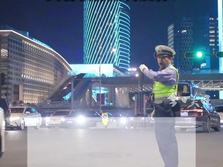 十五运闭幕式,将于明天(11月21日)在深圳举行。为确保闭幕式期间,道路交通安全、有序、畅通。深圳将对部分道路采取临时管制的交通管理措施。(广东台记者蒋弘业谢健登)