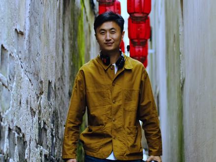 《枭起青壤》 很荣幸参与《枭起青壤》拍摄。留下来的都是最美好的#枭起青壤 #剧组花絮 #不一定先生