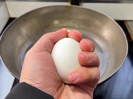 偷偷加一步!让‘蛋神煮蛋法’保证100% 流心的隐藏技巧”#跟着蛋神煮鸡蛋#鸡蛋的神仙吃法#我在抖音刷到煮鸡蛋神了