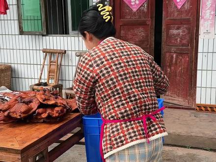 今天教清蒸板鸭的做法,快进来看看哦。