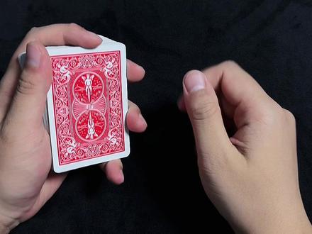 教你一招只需要练习一分钟就能学会的撩妹魔术“闪现 4A”!#魔术 #纸牌魔术 #扑克魔术 #魔术教学