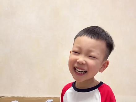 纸壳+鸡蛋托盘就能完成低成本高质量早教,母鸡下蛋也太好玩了! #亲子 #亲子互动 #早教 #早教游戏