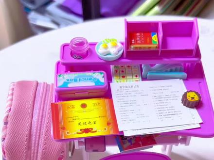 这款迷你文具套装送给小朋友也太合适了#迷你文具套装 #仿真玩具 #迷你书桌 #送给小朋友的礼物 #娃娃屋玩具