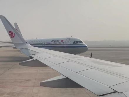 武汉天河国际机场飞成都双流国际机场。#云层上的风景