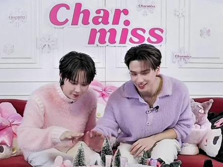 今天直播间活动,namping在介绍产品,keng一直哈哈哈的傻笑。#kengnamping #namping#keng #灵魂重生 #他泰