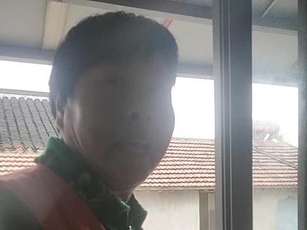 漂亮的芳芳阿姨又来了,新发型好看哇,评论区见分晓。