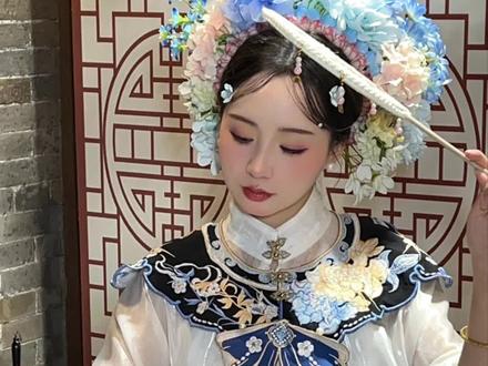 最近很🔥的浔埔女姐妹们一定要安排起来回头率杠杠的!#国风古韵 #浔埔女#洛阳汉服有多火 #洛邑古城 #今生戴花来世漂亮