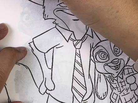 喜欢疯狂动物城,怎能少的了它的描摹本,都是小朋友们感兴趣的角色,还能锻炼控笔能力,提升专注力#疯狂动物城 #描摹本 #画画 #儿童画画 #控笔训练