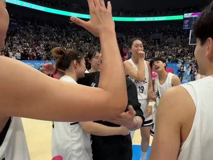 11月16日,十五运会女子篮球成年组圆满收官!广东队夺得冠军,四川队、江苏队分获亚、季军。#激情全运会活力大湾区 # #全民迎全运相约粤港澳 # #2025全运会 # (来源:广东体育频道)