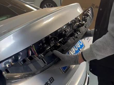 #十一代雅阁改尾灯流水转向灯