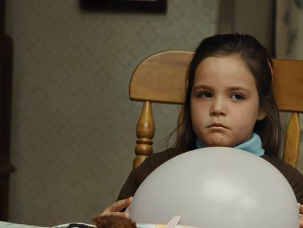 女儿曝家庭丑闻!父亲死讯背后秘密惊人