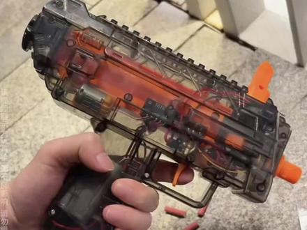 过年神器摔炮枪玩具三角洲同款MP7冲锋电动枪童年乐趣欧米伽影视#玩具枪 #过年氛围提前搞起来了 #抖音二创激励计划