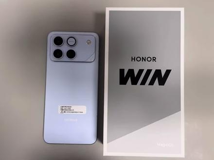 #手机数码 #荣耀win 实测游戏性能非常好的,风扇降温效果好,三角洲大战场风扇下温度才41度(室温18度广东)个人觉得除影像,游戏性能非常好的