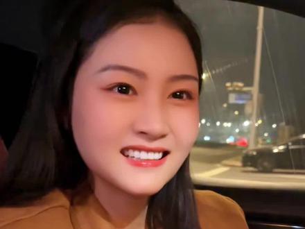 结婚的意义就是为了有人关心,有人陪,有人疼,受了委屈有人给自己撑腰,遇到了难事有个商量的人