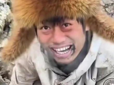 11月8日,“荒野求生赛”第31天,“荒野第一深情林北”称“玩”不下去了,称8天后如果是第11名可能会退赛,因那时对女友的思念会到高峰#大象主播说 @主持人赵祚祥