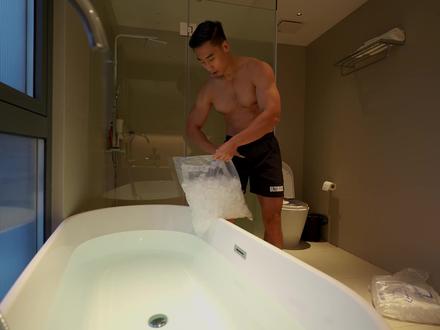 【运动不对,伤害免疫】流感季如何加强免疫#免疫力 #冬季流感预防知识 #提高免疫力 #冷水澡 #冷水浴