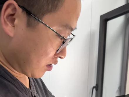 这个蛋只能死马当活马医 #和尚鹦鹉 #养殖技术#鹦鹉孵化