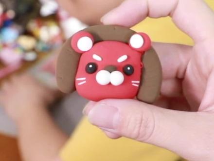 今天徒弟做了一个狮子,我一看这哪有中国的狮子帅啊,我来改亿改#春节 #舞狮 #超轻粘土 @抖音青少年 #亲子手工 #国潮年俗拟人 #萌知计划