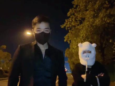 内向+父组合出来为大家献舞一曲 #内向父女