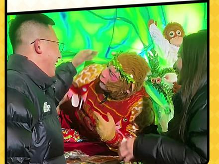 怎么会有这么有梗的猴啊 #万万没想到 #雪饼猴 #雪饼猴王铁柱 #东北人