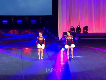2023世锦赛双人花球
强大的日本🇯🇵代表队
太稳了
#啦啦操 #舞蹈#音乐 #比赛现场 #燃爆全场
@KK @温柔同学 @蕞红少儿小精灵啦啦操 @冬教练