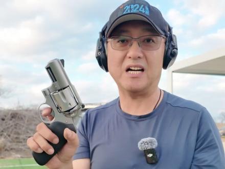 手炮左轮 VS 🐻🐻🐻! #防身 #手炮 #左轮 #大口径 #熊