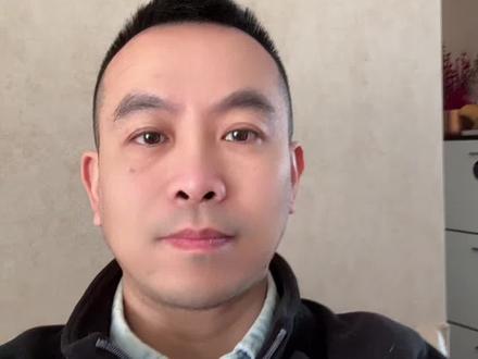 过完年,黄金26年目标9000美金/盎司,也就是2000人民币/克#黄金