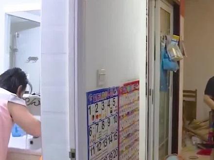 儿媳霸占婆婆新房,让婆婆住地下车库,“让我出去可以,除非我死”!#纪实故事 #儿媳妇与婆婆 #地下车库 #社会百态