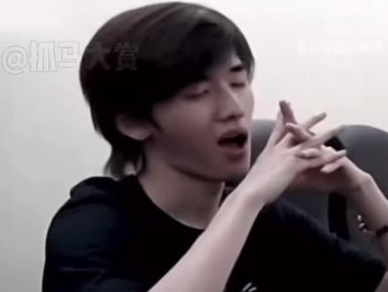 男人过25就只能聊聊天了