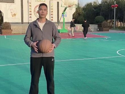 广大球迷朋友们,你们好!