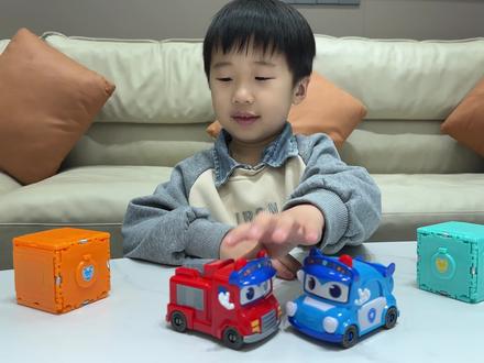 百变校巴魔盒变形玩具,王牌园丁鸟和霸气雄狮 #跟着校巴找春天