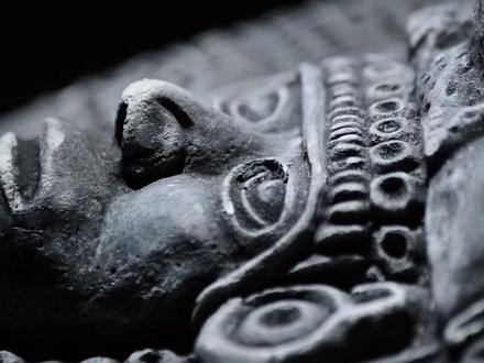 【精华】太阳纪预言:2032年,人类第五次重启? 在阿兹特克人的太阳纪神话中,
我们人类已经毁灭过四次了。
现在是第五次太阳纪
那 2032 年,
会不会正是地球文明下一次重启的节点?
#神话 #玛雅文明 #未解之谜 #预言 #抖音精选APP