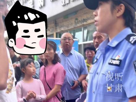 2025高考现场|考生穿碳板鞋进考场被拒,现场求助民警寻找父亲,赶忙临时换鞋!