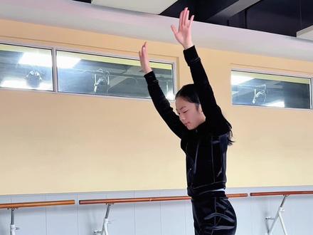 劳逸结合,有学有乐,这才是寒假该有的样子。
#初中生日常#家有初中生 #寒假日常 #亲子日常#vlog十亿流量扶持计划