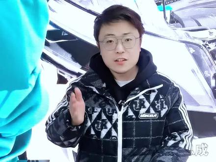 激光炮车灯图片 4419a7ddad6055f0acfcce0e6cb6f33f~tplv-dy-resize-origshort-autoq-75:330.jpeg?x-expires=1998705600&x-signature=HZpSRjM5Q7Lqkwb6TlSmJ7PcJgc%3D&from=3213915784&s=PackSourceEnum_AWEME_DETAIL&se=false&sc=cover&biz_tag=pcweb_cover&l=20230506125014463BD239B5EC130C4262