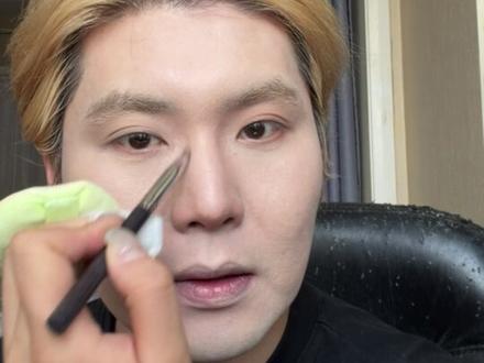 豆包:我没身份证,我啥都敢说 啥都敢教 #美妆 #豆包 #化妆 #豆包ai