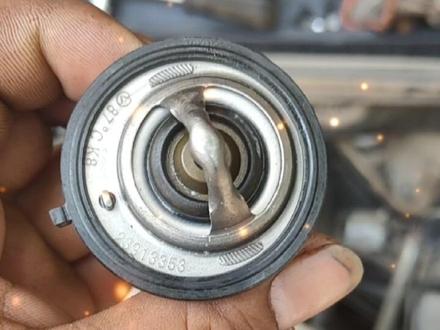 宏光1.5节温器更换 修五菱宝骏更专业#修车我是认真的