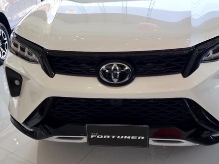 21.98万起售!升级2.5升混动+8AT+四驱,2024款丰田Fortuner亮相