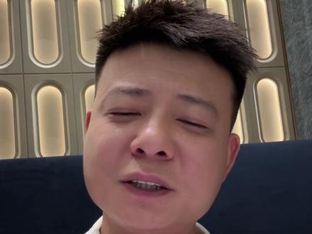 公司管理和感情一定要分开,这么多年你一直在偏向晨阳,我做的所有决定都是公平公正的,是你自己太溺爱了
@李影5月28号早9点开业盛典 #内容过于真实 #夫妻日常 #夫妻 #记录真实生活