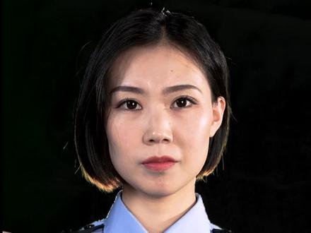 边开车边抽烟,会被扣分罚款吗?快转发给你身边的司机!