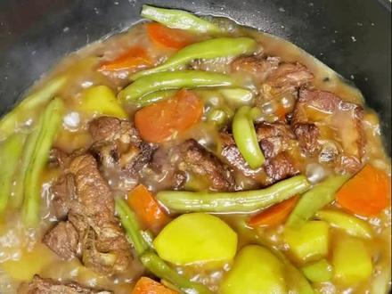 补充碳水,家庭版排骨大乱炖,有滋有味还简单好做#一日三餐人间烟火 #在家做美食 #抖音美食推荐官 #月子餐 #疫情居家美食 #美食 #美食教程