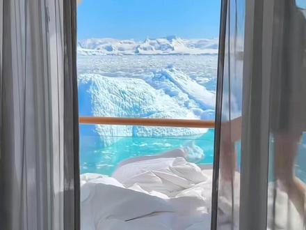 旅行的本质是体验世界,不是为朋友圈买单;脱离真实体验的溢价,都是在收割“体面税”。#旅游 #情感共鸣 #生活 #商业思维 #营销