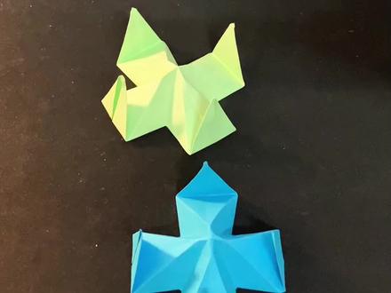 夹手了! 夹手了!好疼!哈哈#折纸教程