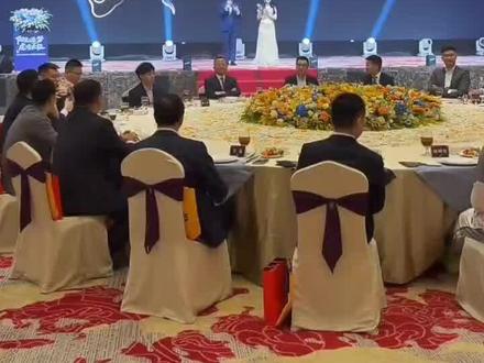 兄弟齐心!其利断金!广东加油!宏远必胜!