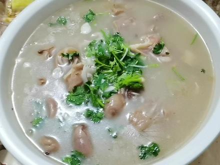 天气降温炖一锅羊头汤,味美鲜香又营养,一会全喝光