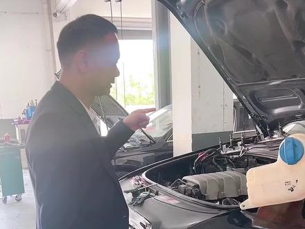 奥迪A6L。
2.4L排量,六缸发动机,
二次空气系统,通过量不足维修。
问题不大,但工程量不小。
#阿麦秒车 #广达二手名车广场