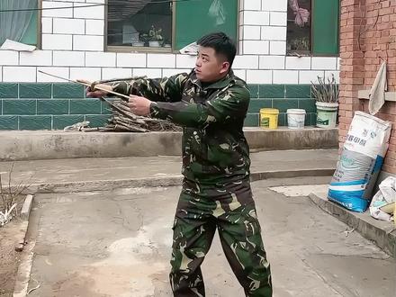 这是你小时候玩的弓箭吗#童年回忆#小时候#自制玩具#农村